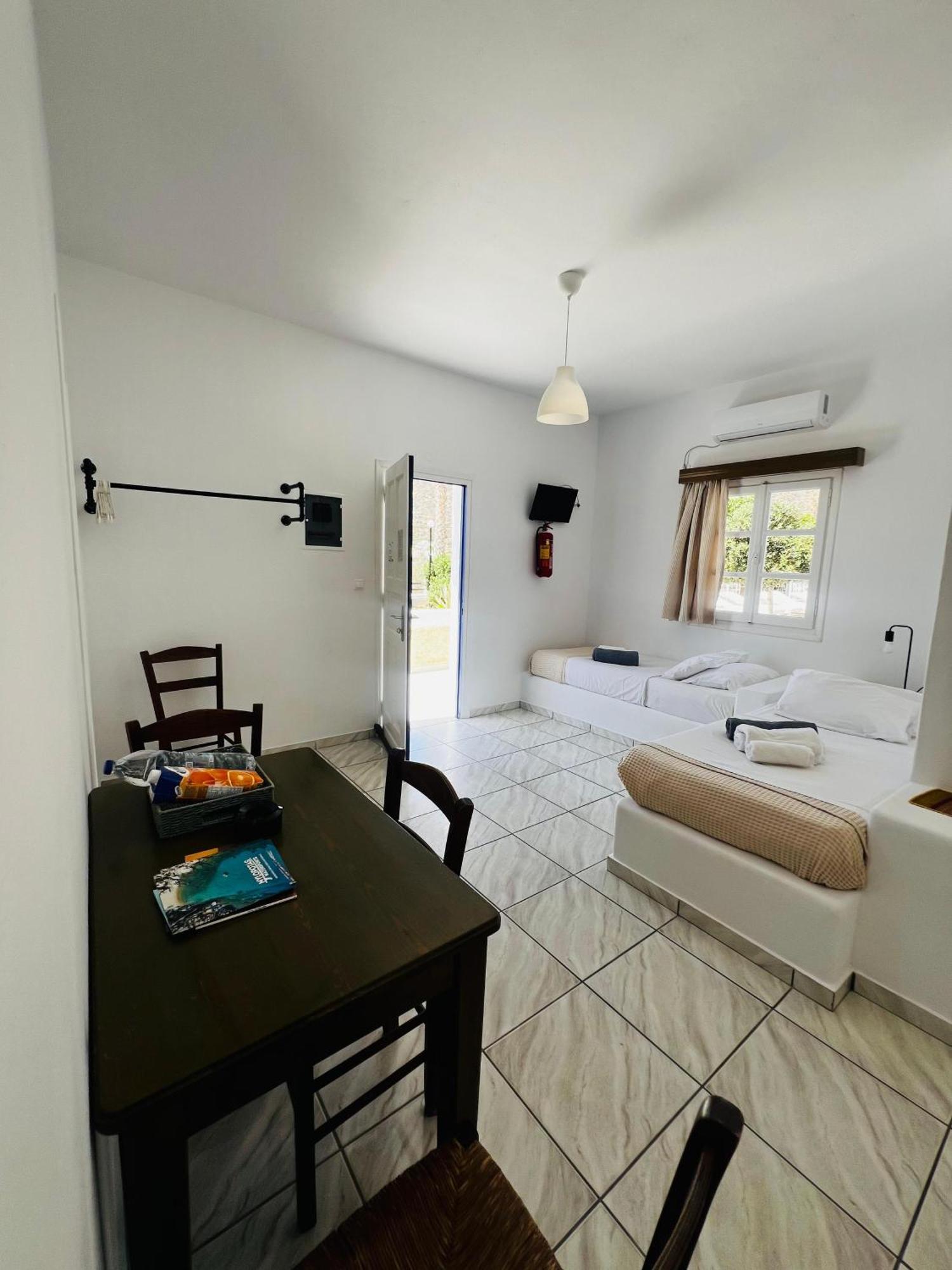 Paradise Apartments Studios Mylopotas Exterior photo